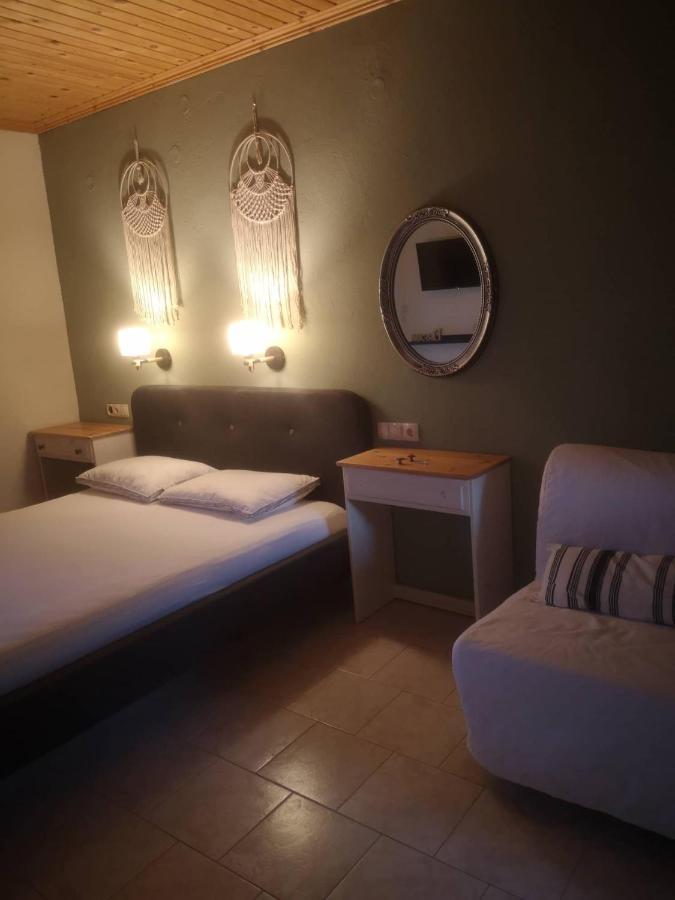 Achillion B&B Paralía Skotínis Екстериор снимка
