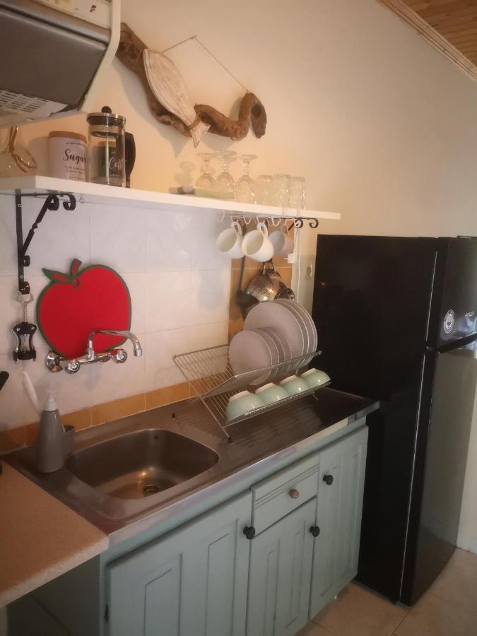 Achillion B&B Paralía Skotínis Екстериор снимка
