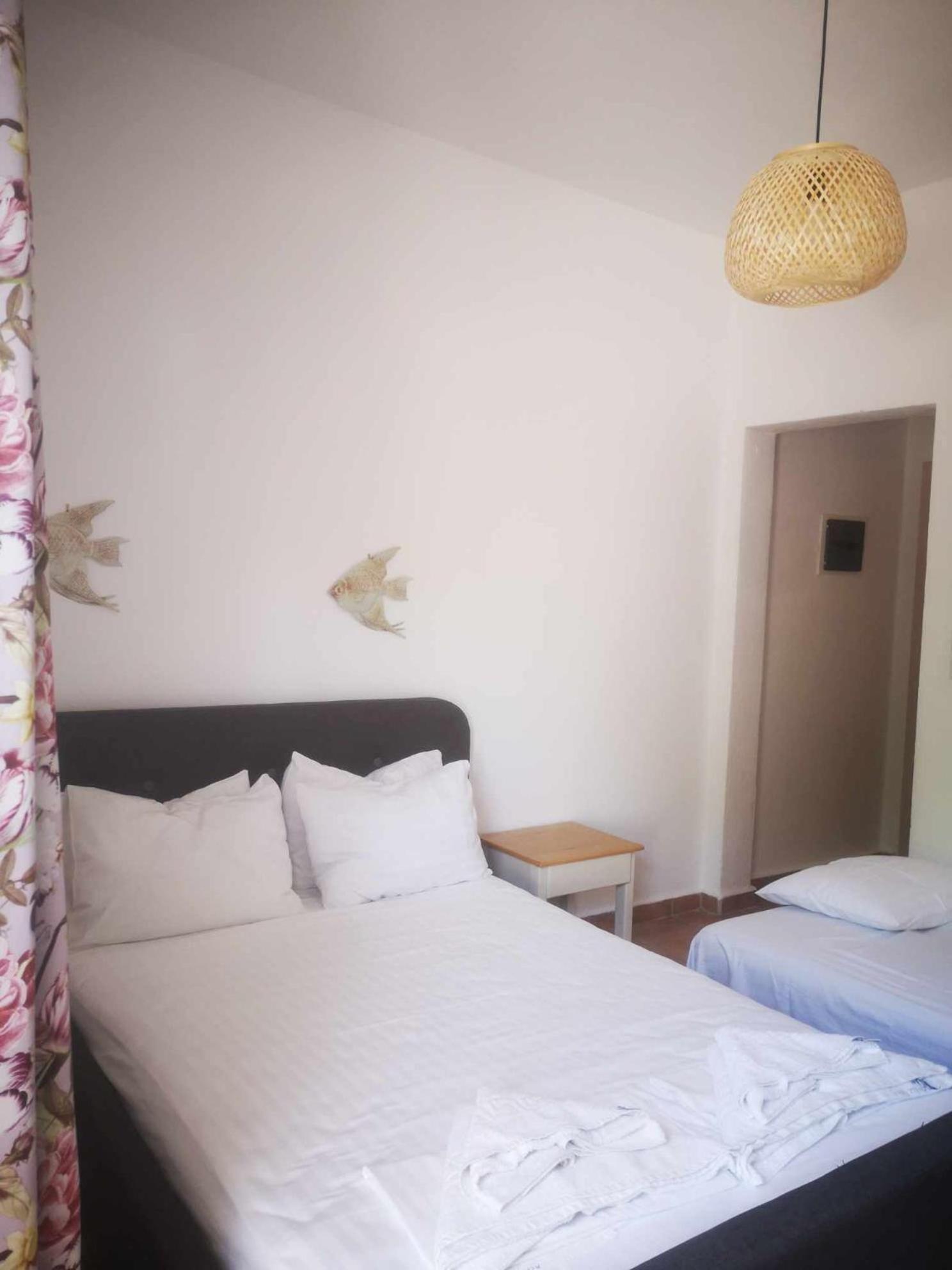 Achillion B&B Paralía Skotínis Екстериор снимка